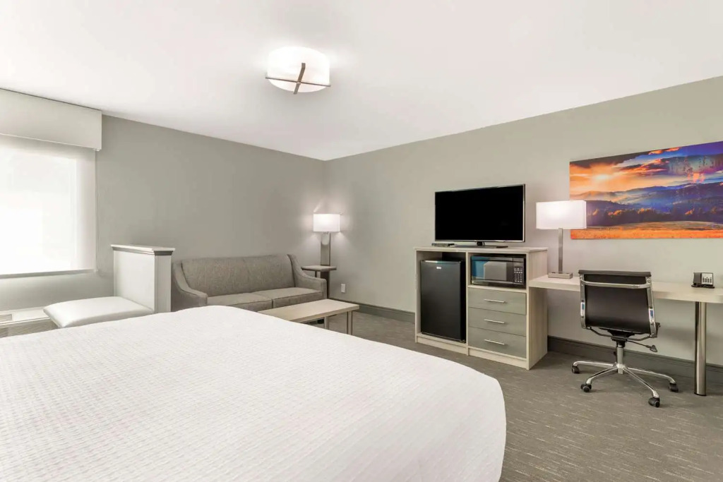 Comfort Inn & Suites Cleveland