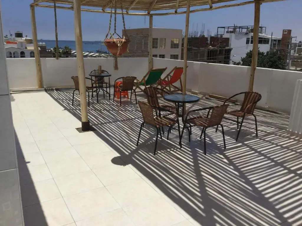 Paracas Backpackers' House