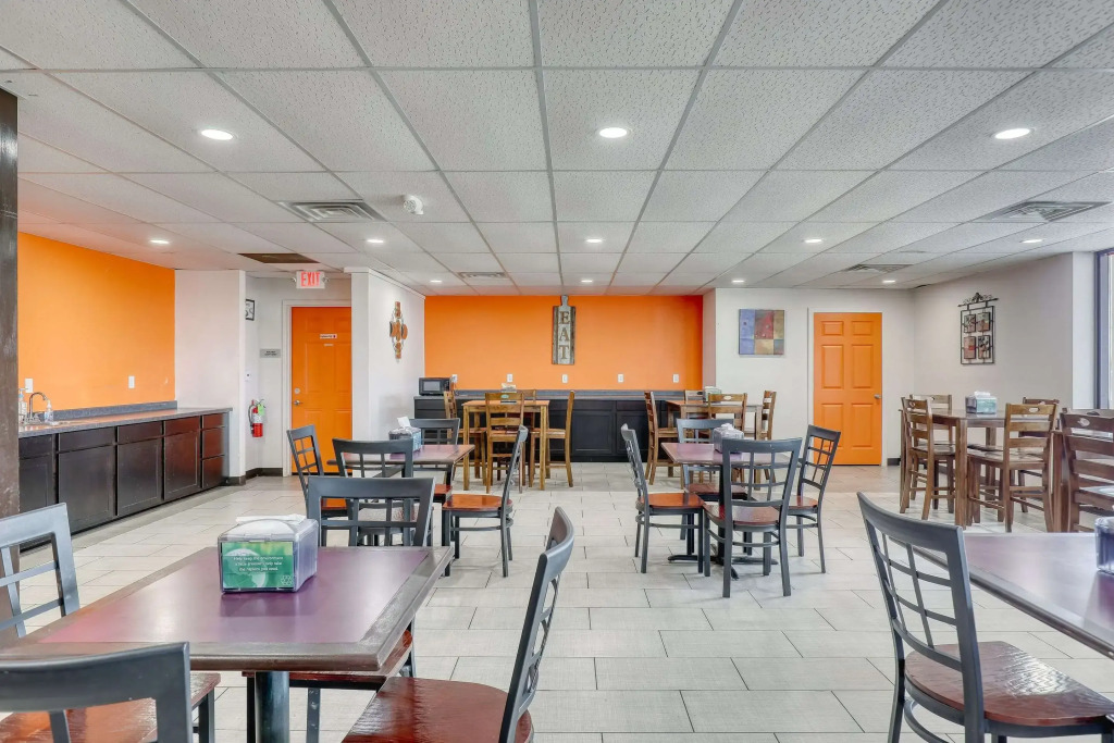 Econo Lodge Neenah