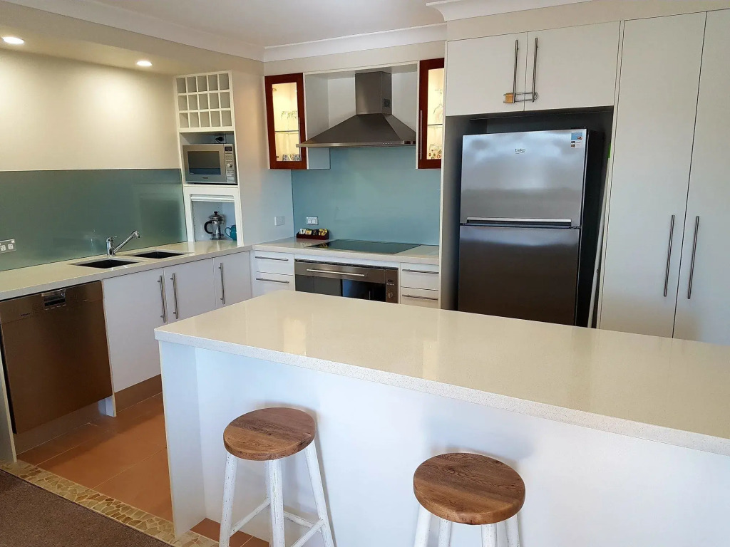Outrigger Burleigh