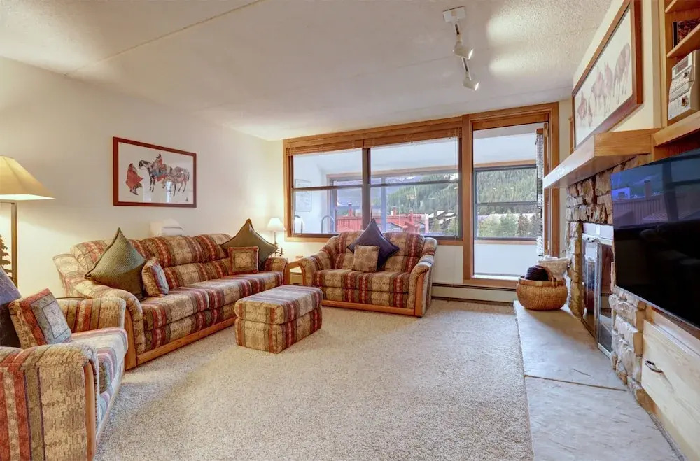 VS551 Village Square 1 Br 1 Ba