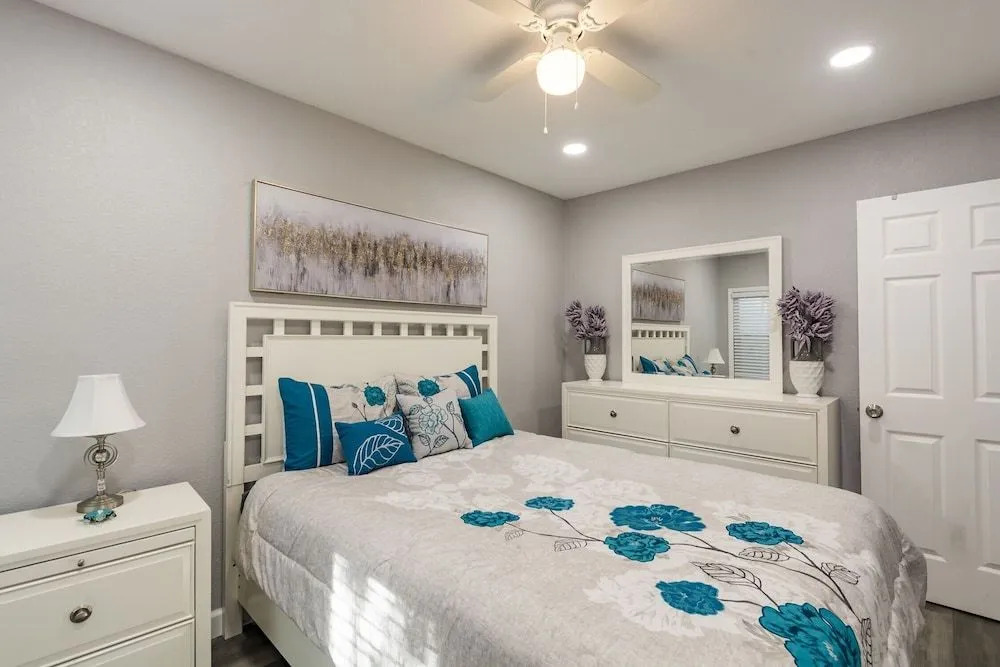 Waters Avenue Unit B