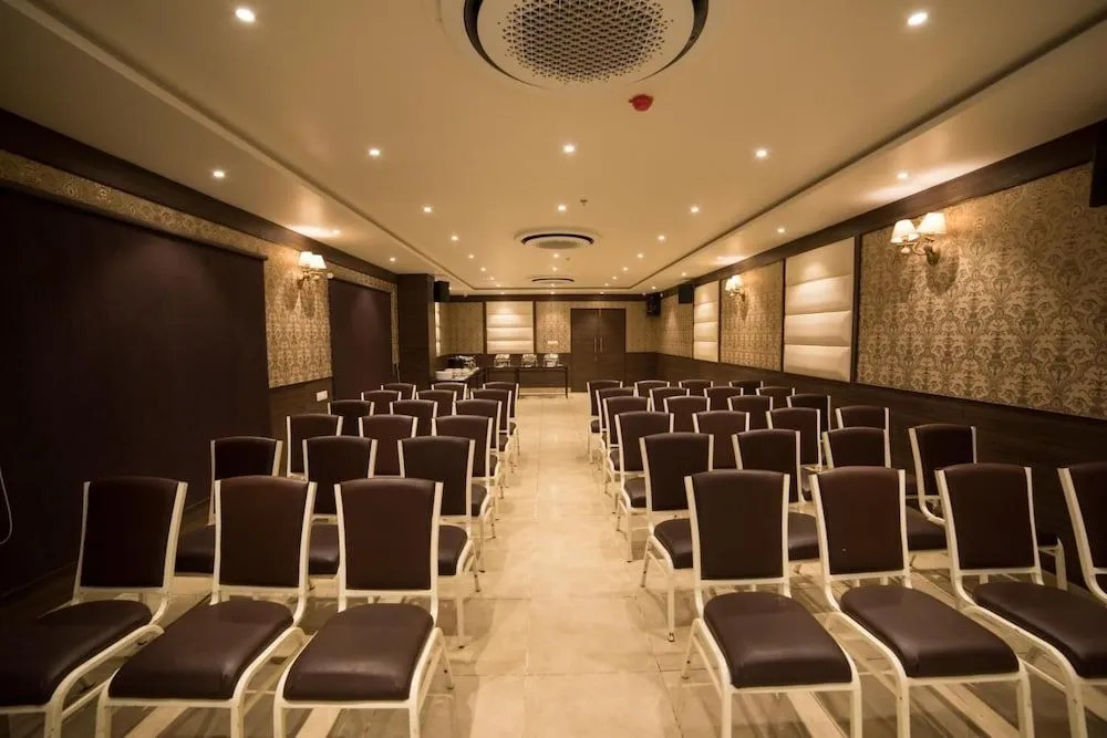 Hotel Virgo Sumeru