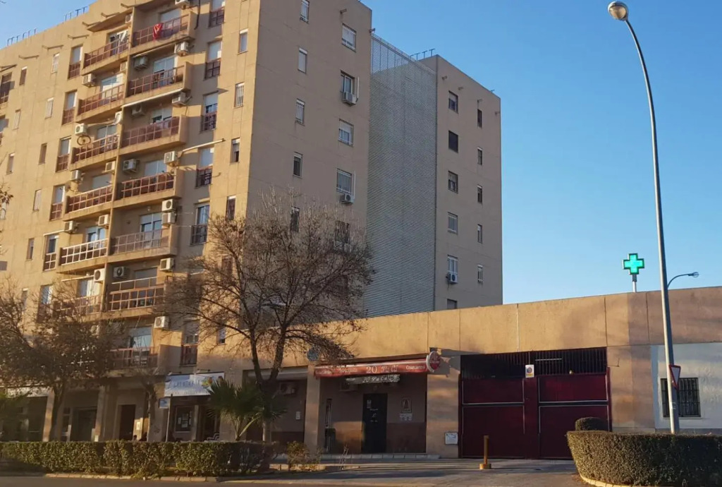 Apartamento frente a Palacio de Congresos (Fibes)