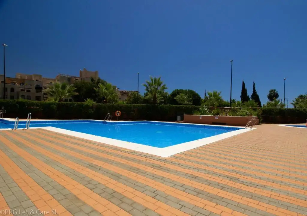 (HAR002) Sea View Apartment 200m to Beach