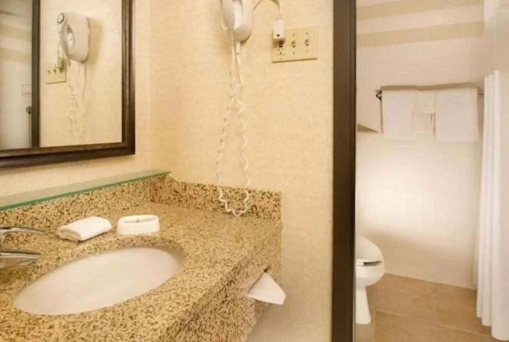 Hotel Lotus Kansas City Stadium