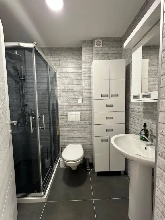I&I 3 Bedrooms Apartment I
