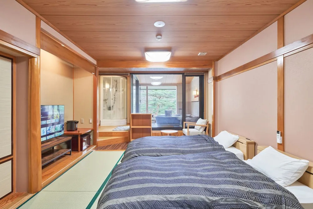 Nikko Garden Hotel