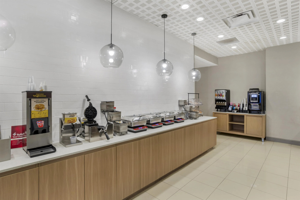Best Western Plus Rose City Conference Center Inn