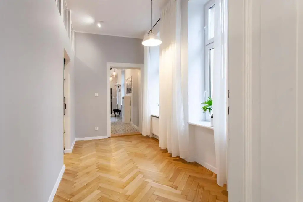 Victoria Apartment