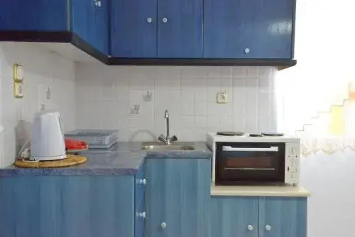 Jimmys Studios - Quiet Island Living in Plakes near Firopotamos & Plathiena Beaches