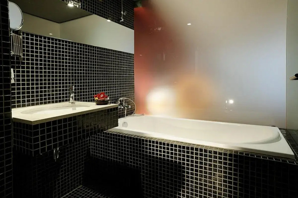 Riverside Boutique Hotel