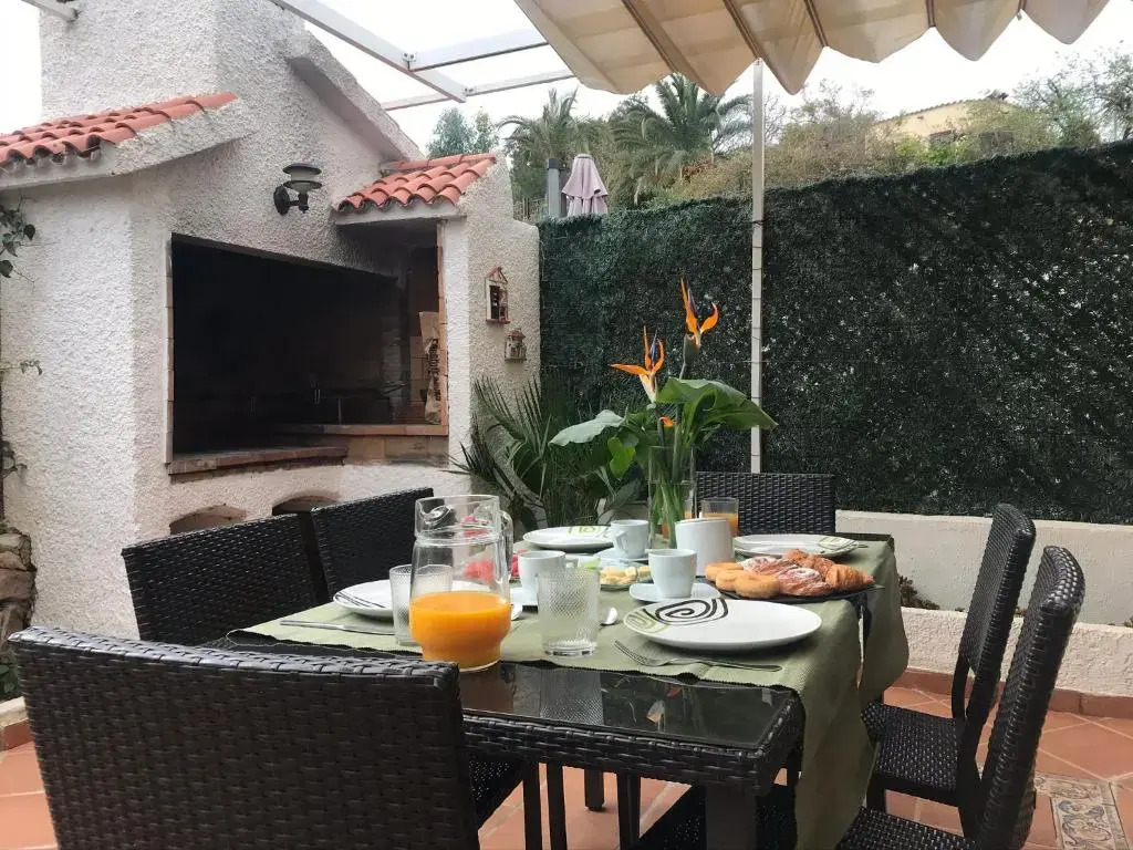 Bungalow Altea junto al casco antiguo, piscina y barbacoa