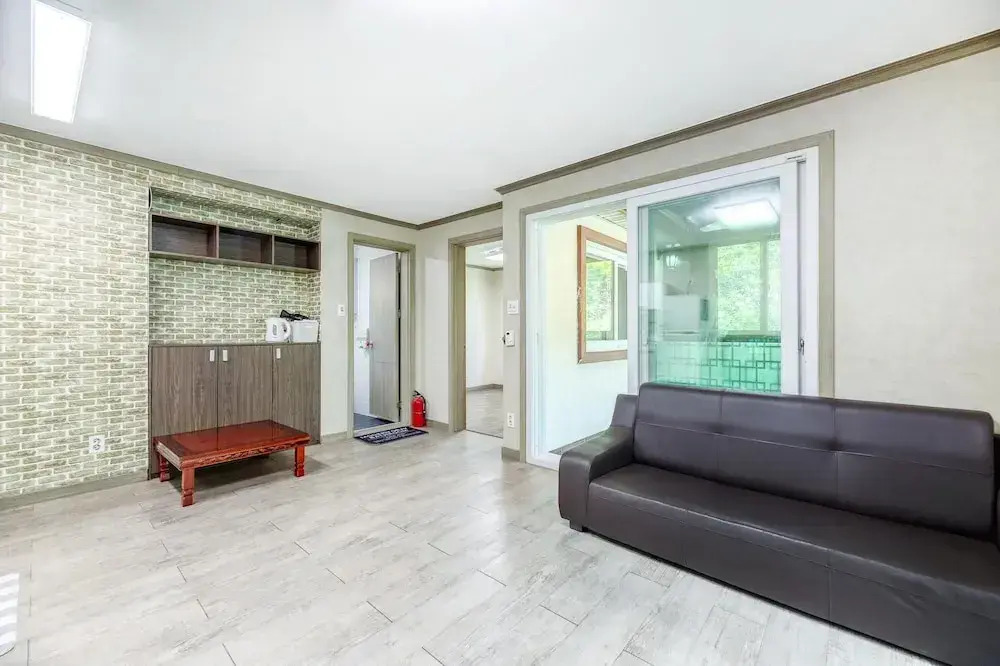 Gapyeong Swimteo Pet Pension