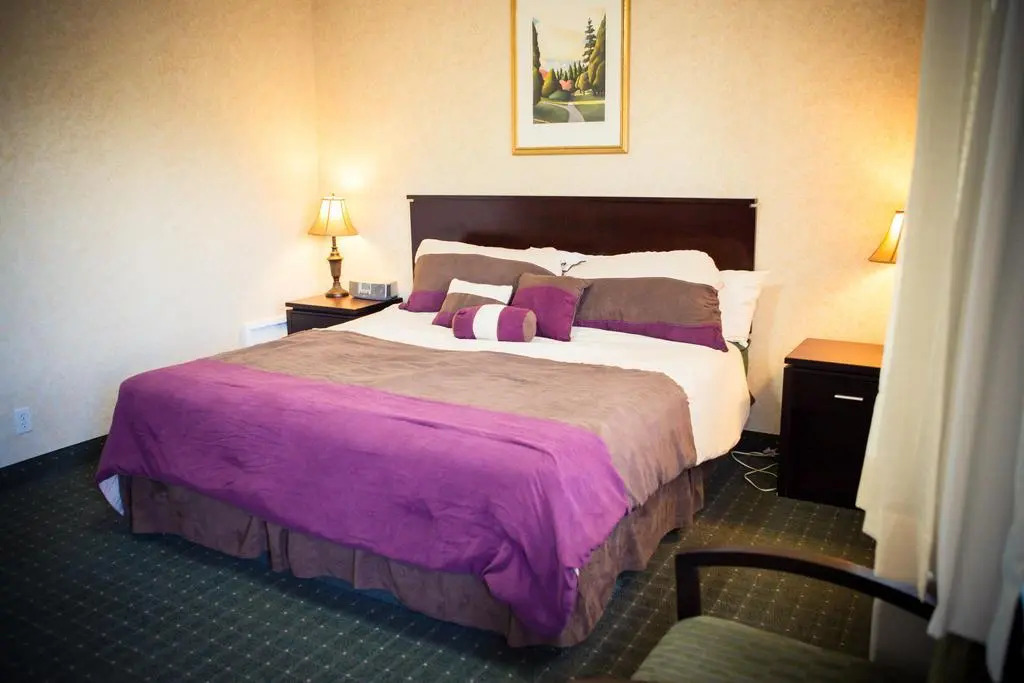 Langley Hwy Hotel