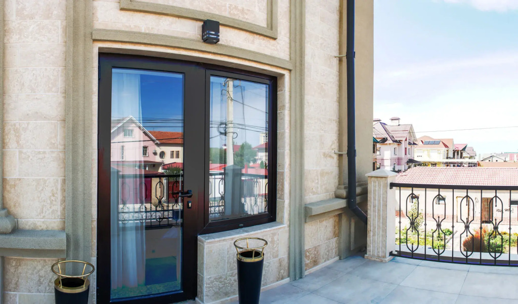 Premier Hotel