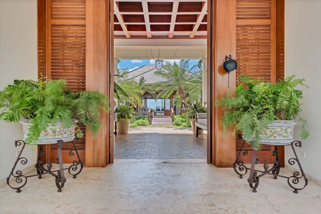 Magnificent Eight Bedroom Holiday Home