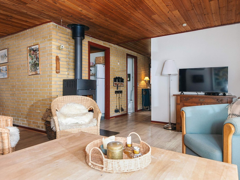 6 person holiday home in Blokhus
