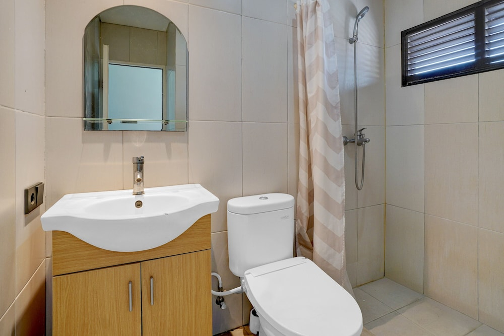 OYO 95214 Ohana Residence Karawaci