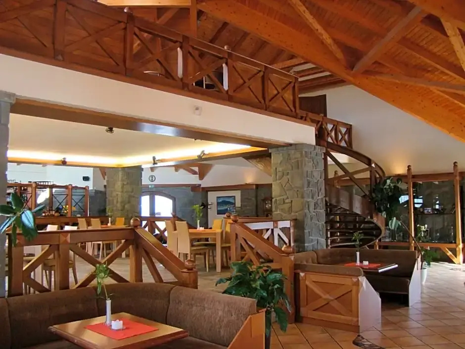 Club Apartments