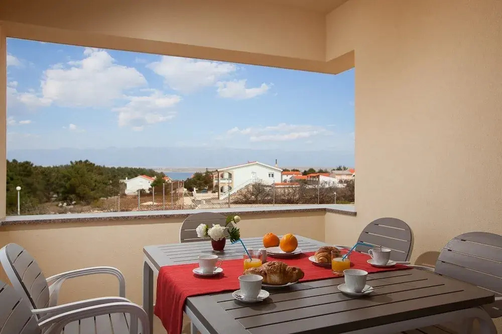 Malibu Grand Royale – Luxury Group Villa