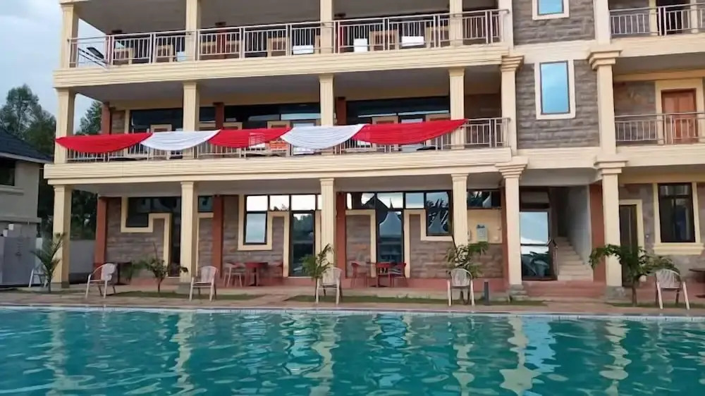 Hotel Discretion LTD