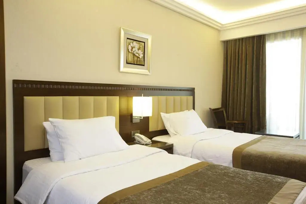 Lancaster Suites Raouche