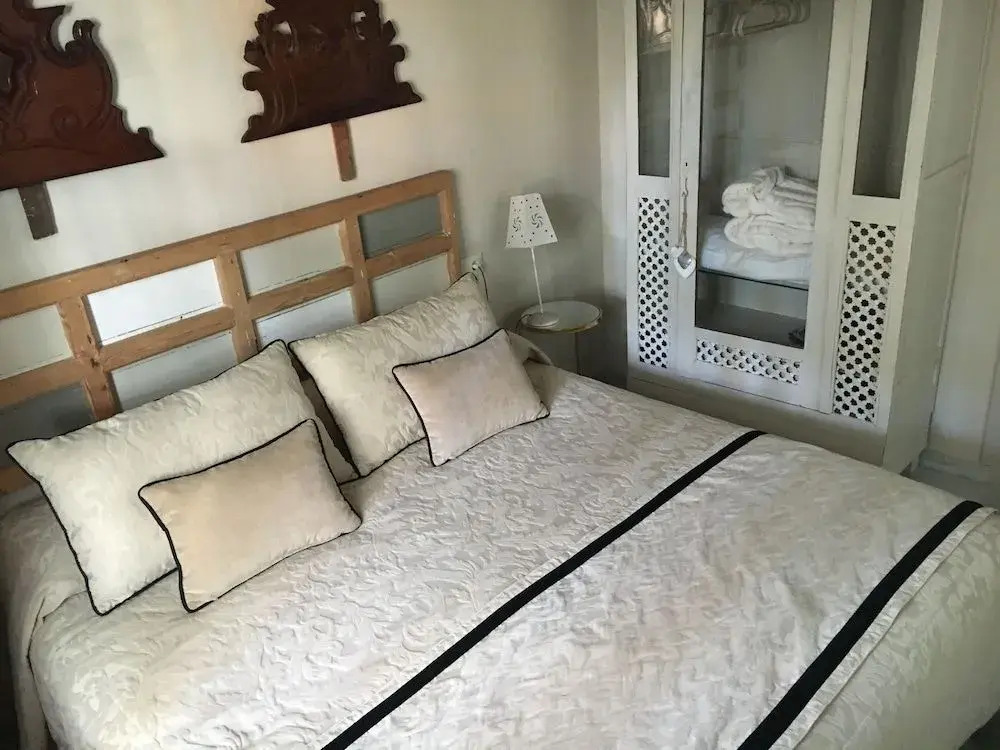 Apartamento Bizcocheros con piscina y jardín privado