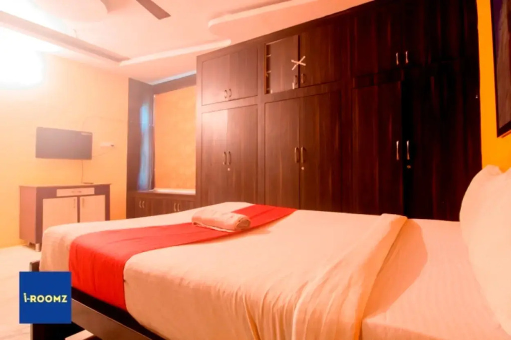 iROOMZ HOTEL PEACEFUL STAY VILLA