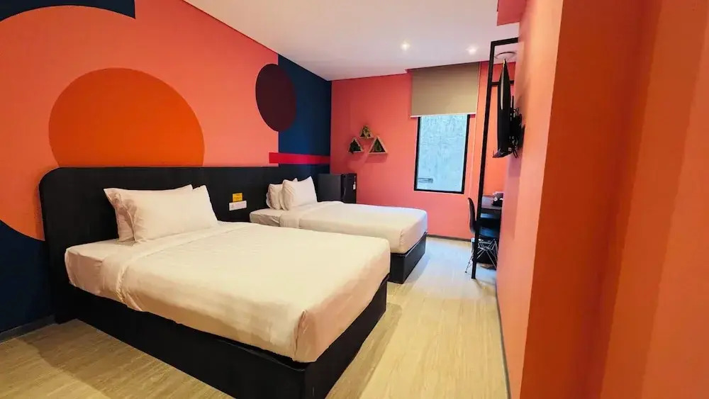 Yellow Bee Resort Cililitan
