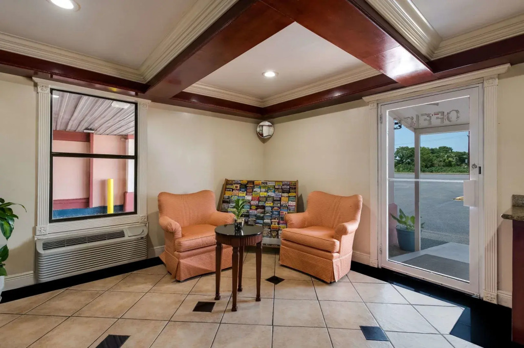 Relax Inn & Suites
