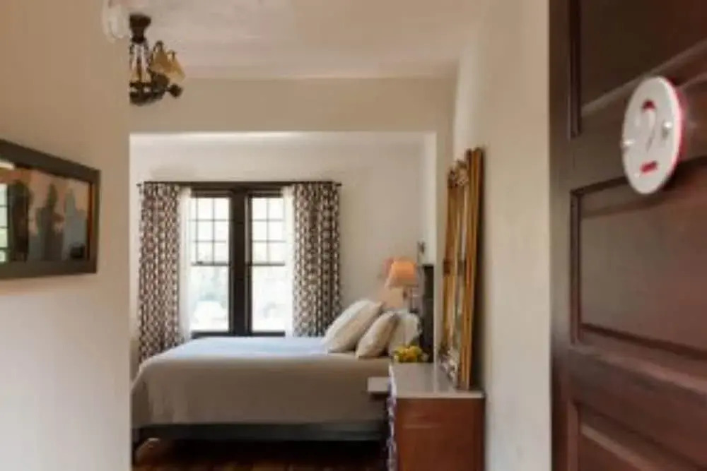 Marshall House Inn