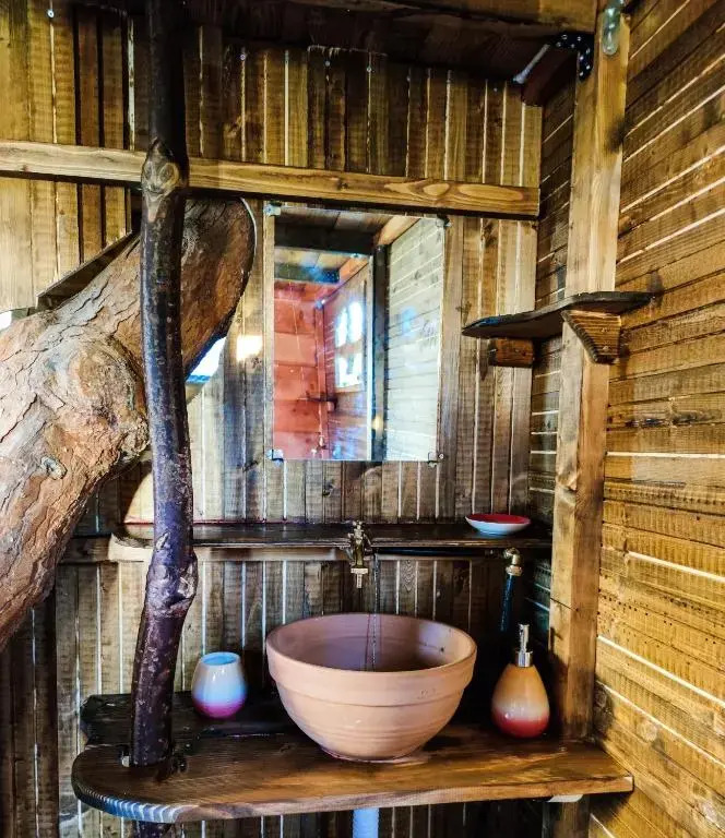Gea tree house