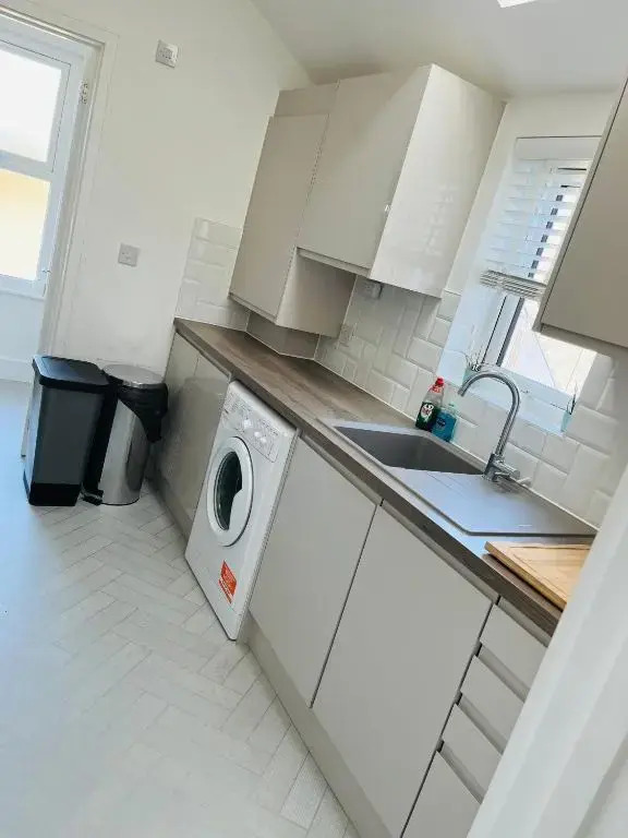 Modern Apartment, Castle View Rochester, England