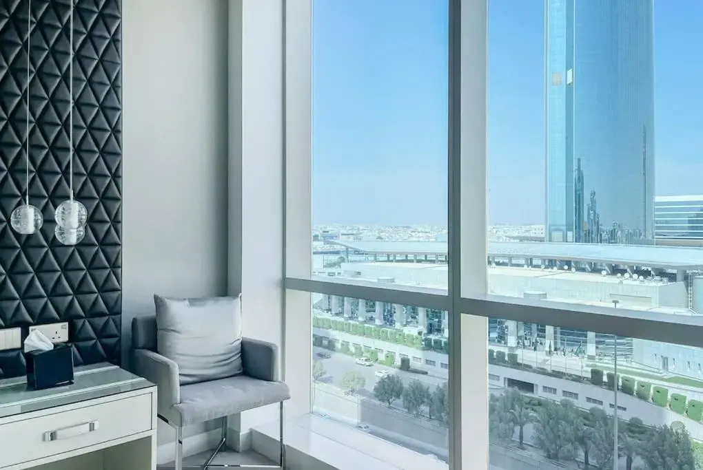 GR Elite- Damac Studio with Kingdom Tower View