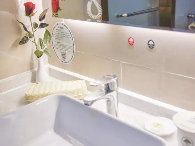 GreenTree Inn Henan Kaifeng Jinming District Jinming Square Little Song City Business Hotel