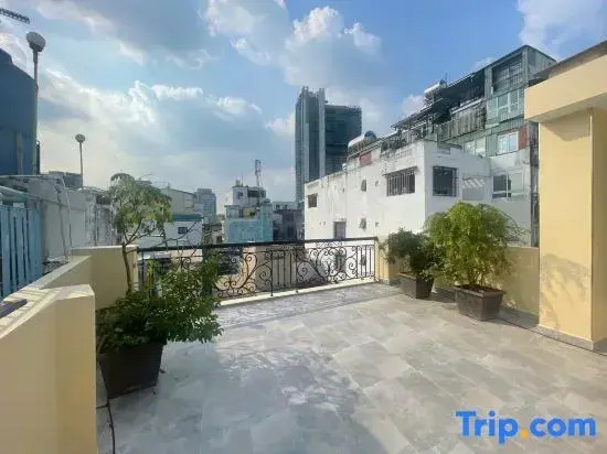 Whole house 4 bedrooms 5 bathrooms