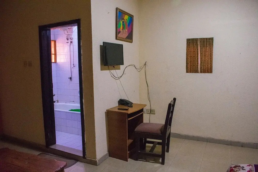 Moye Hotel Sagamu