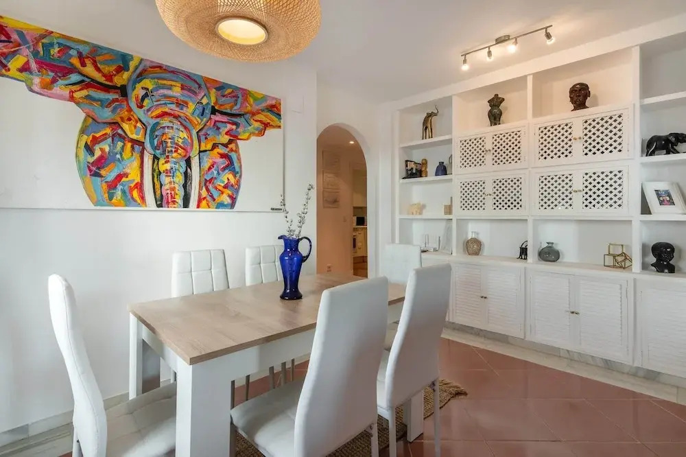 Sea-view Apartment for 7