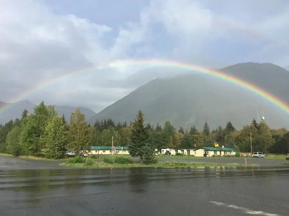 Bird Creek Motel