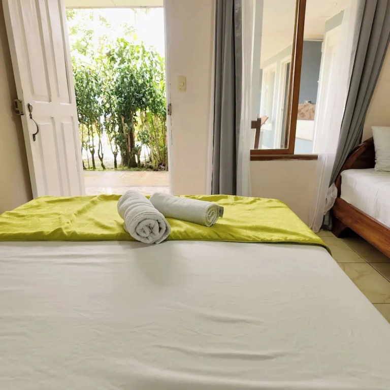 Arenal Poshpacker Boutique Urban Tropical Hotel