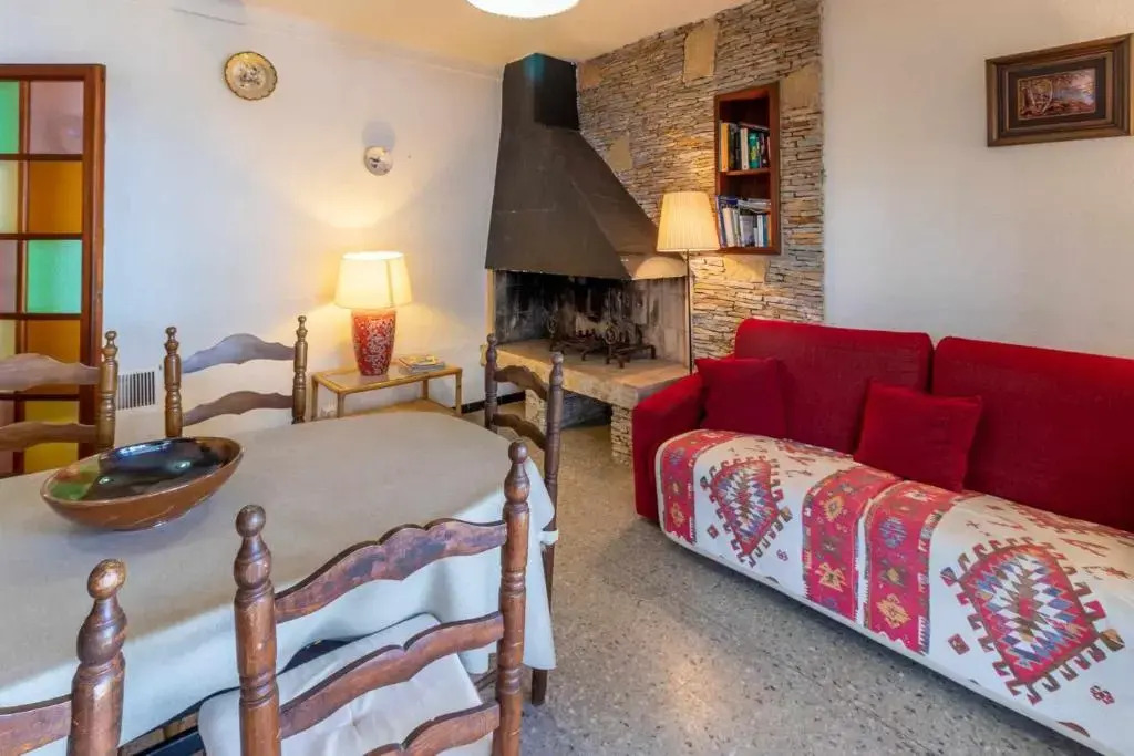 CARBONERAS 53 Apartamento con terraza jardín y vistas al mar