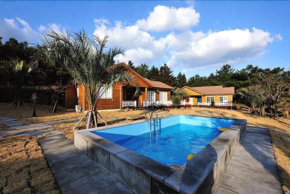 Jejudaeseong Rest Village Pension