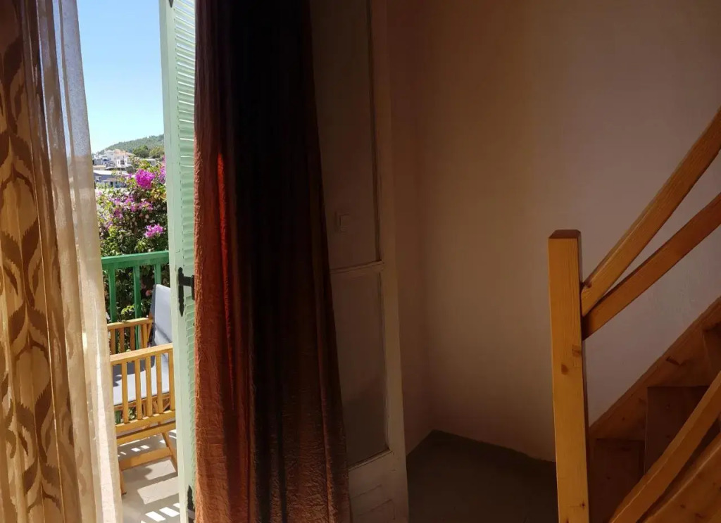 Aiolos House
