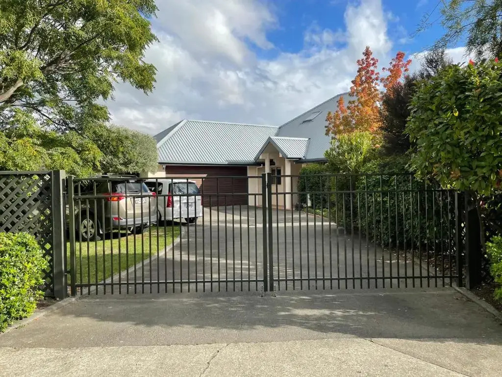 Summer Retreat - Blenheim Holiday Home