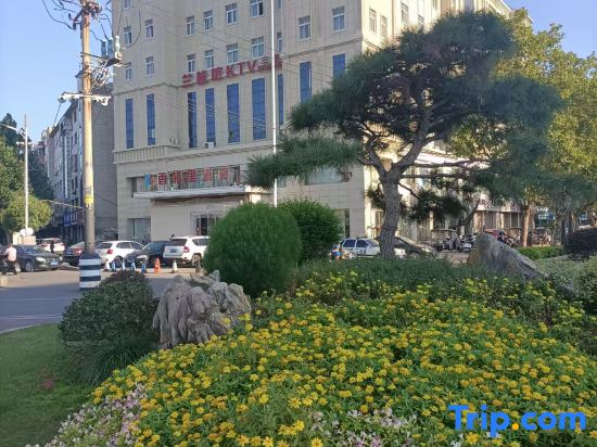 Zhoukou Xiangge Li Hotel