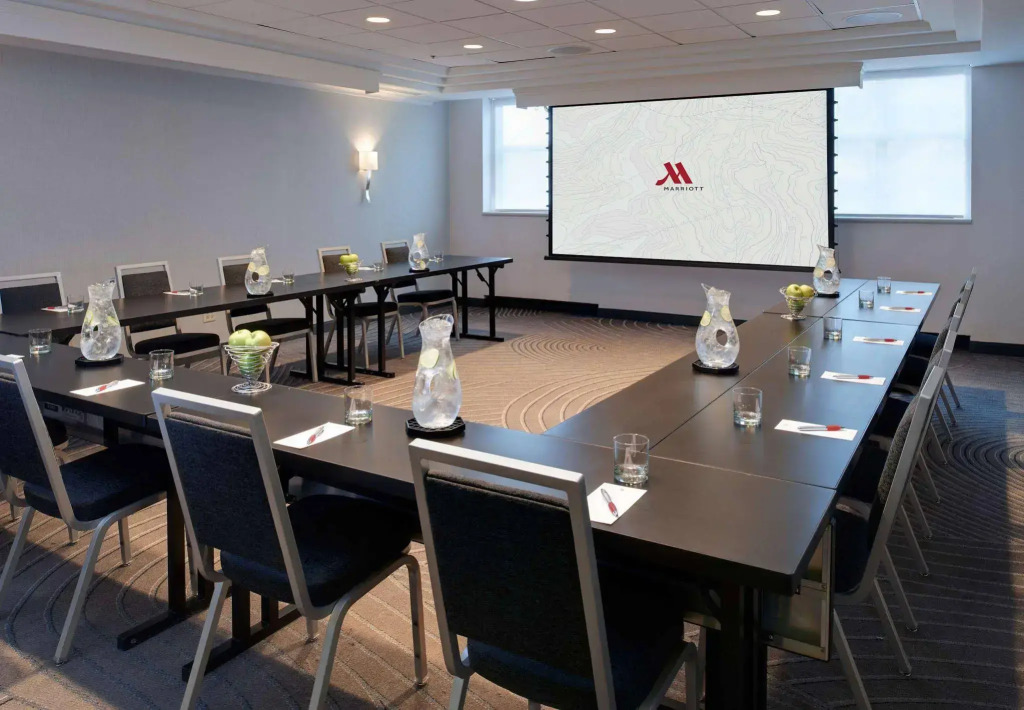 Chicago Marriott Suites OHare