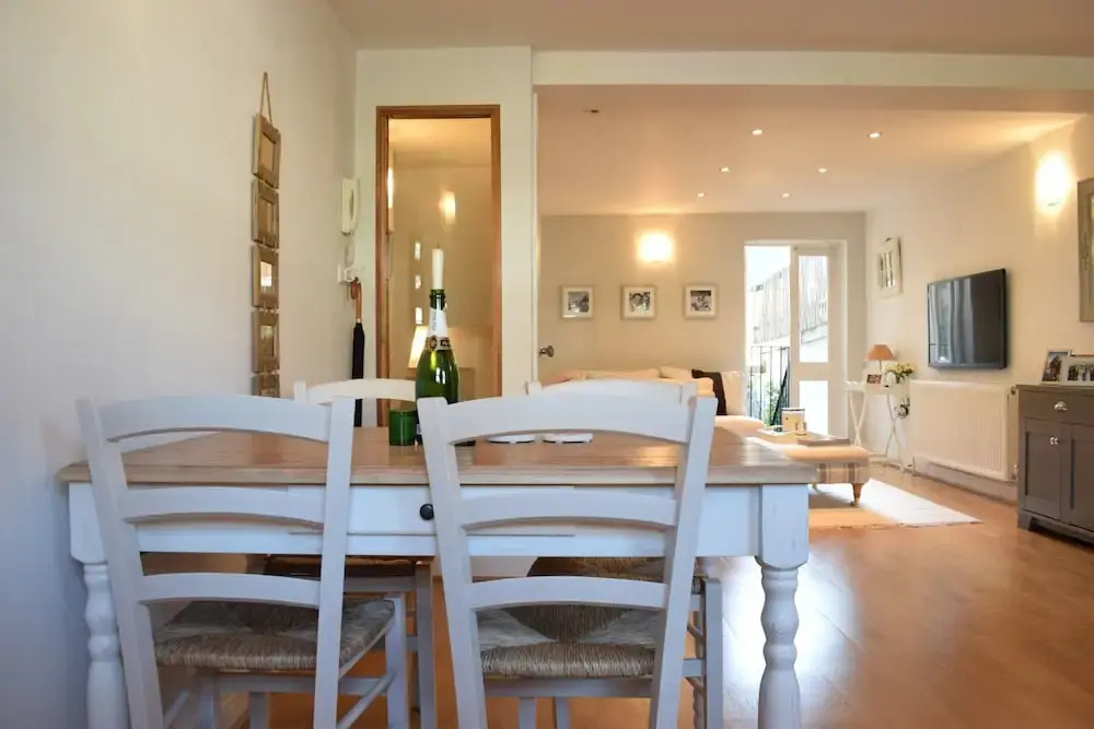 1 Bedroom Flat Near Wimbledon