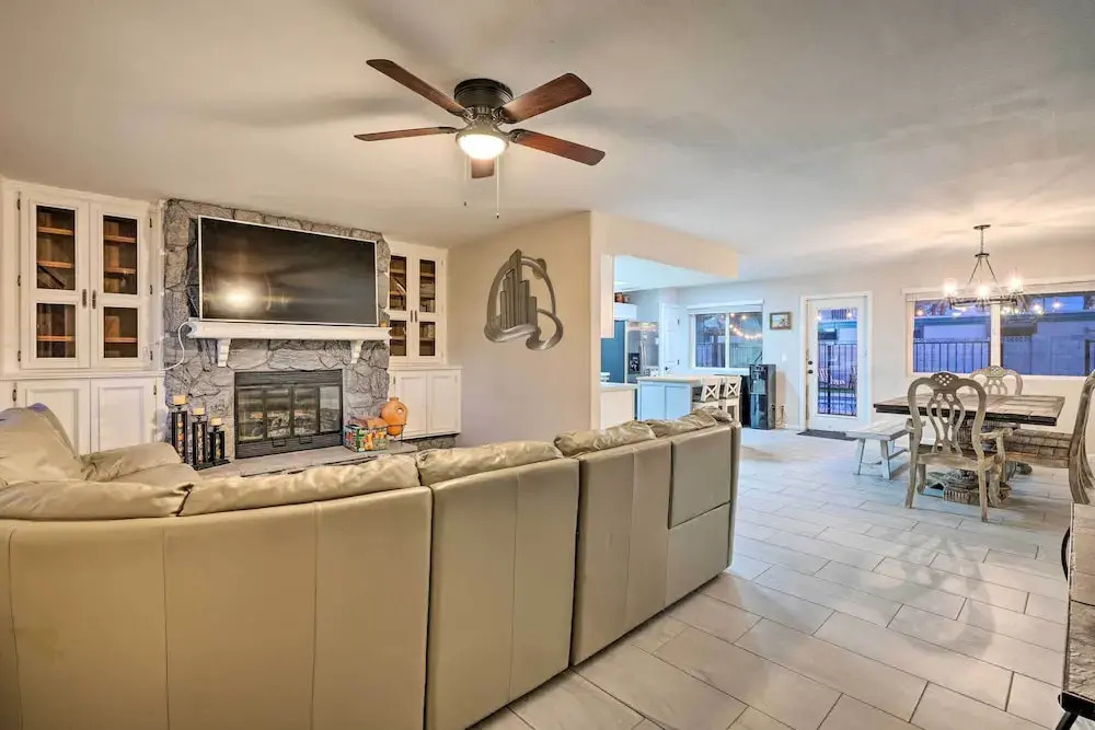 Mesa Home with Outdoor Pool - 2 Mi to Sloan Park