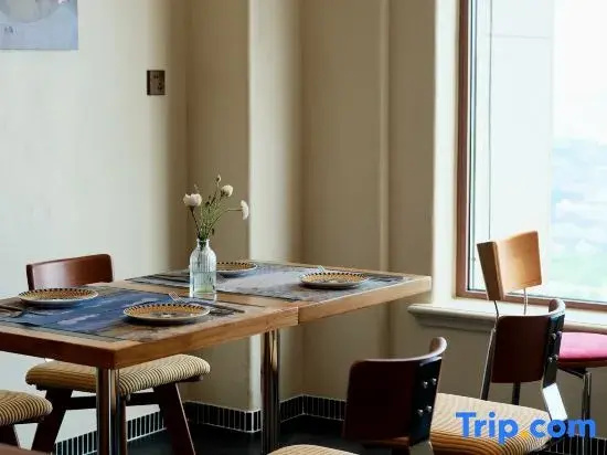 Haigang Youxin · Seaview Resort Cloud Homestay (Dalian Renmin Road Zhongshan Square Subway Station)